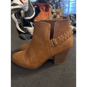 BareTraps CHARLOTTE Women's Boots Size 9.5 Brown